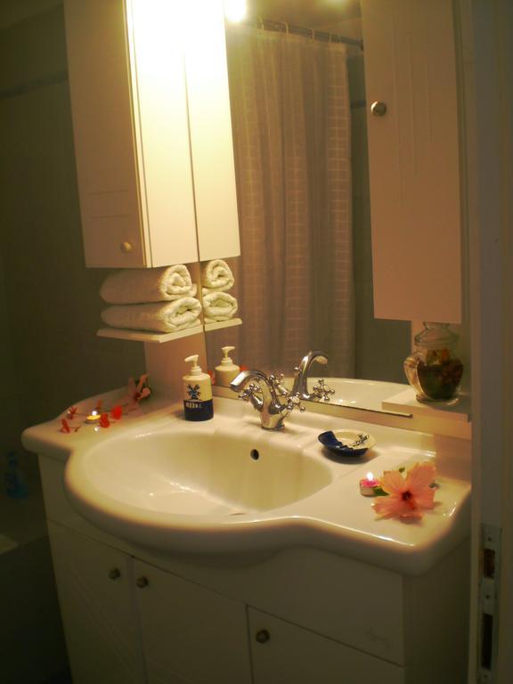 Paros Rita Studios Piso Livadi Quarto foto