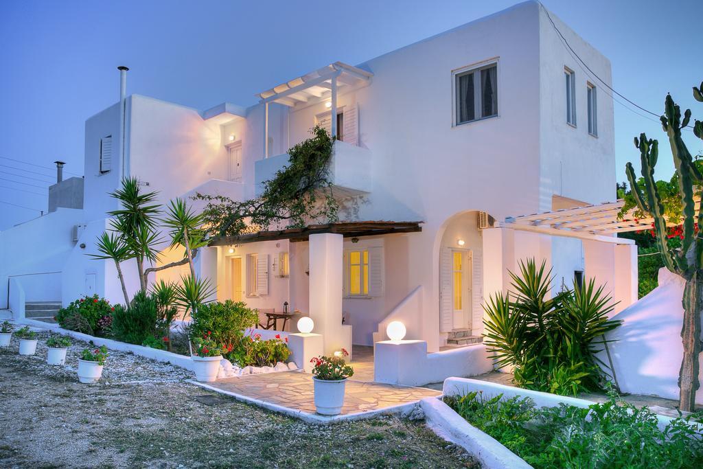 Paros Rita Studios Piso Livadi Quarto foto