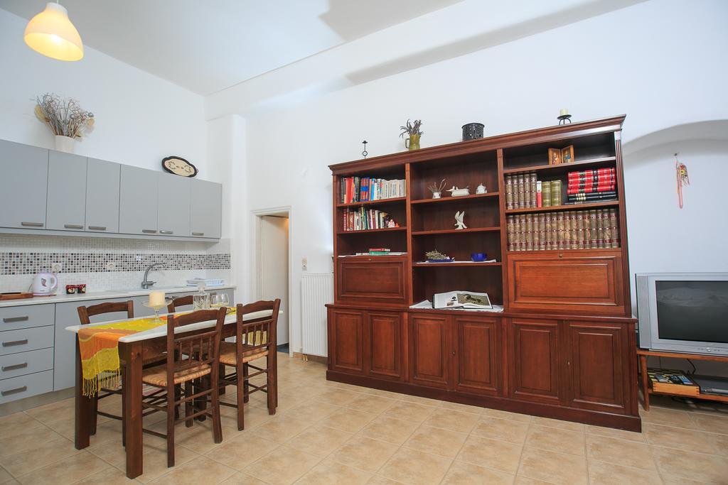 Paros Rita Studios Piso Livadi Quarto foto