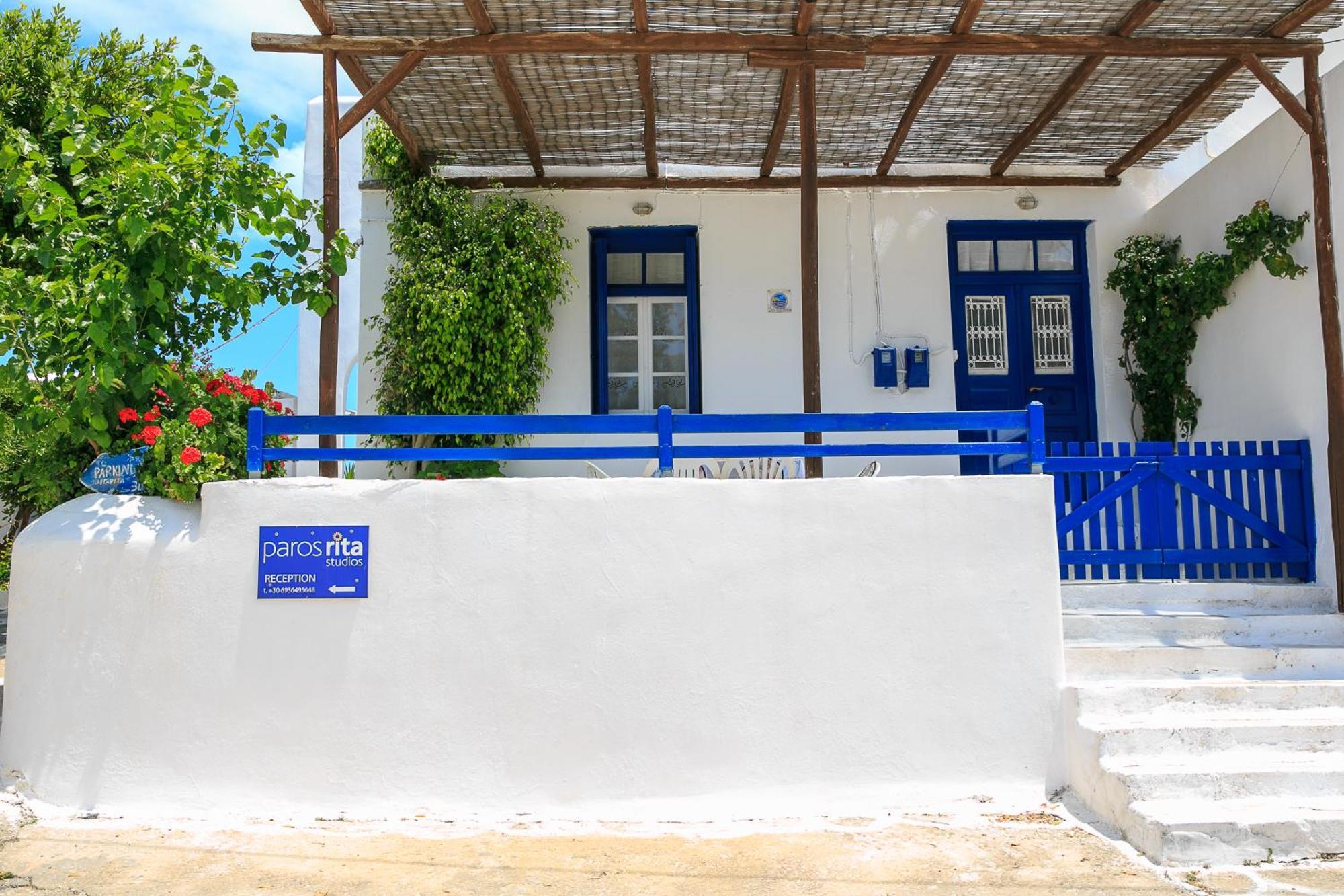 Paros Rita Studios Piso Livadi Quarto foto